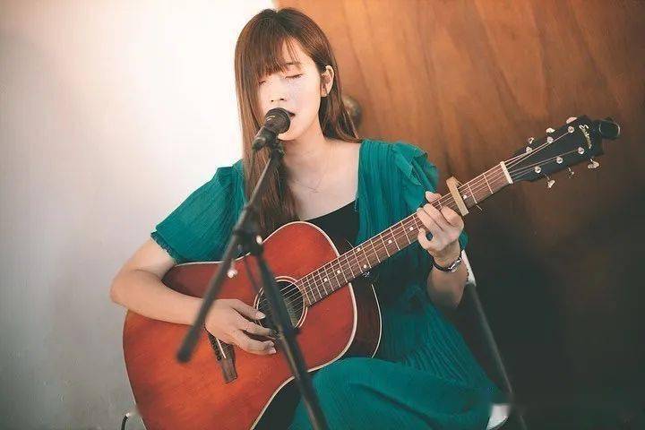 音质|【乐器小百科】挑选一把吉他，最基本要分清楚音量、音质和音色