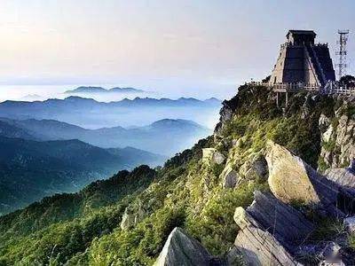 沂蒙山旅游区,是根据山东省旅游局部署,由蒙山,沂山地理坐标跨区域