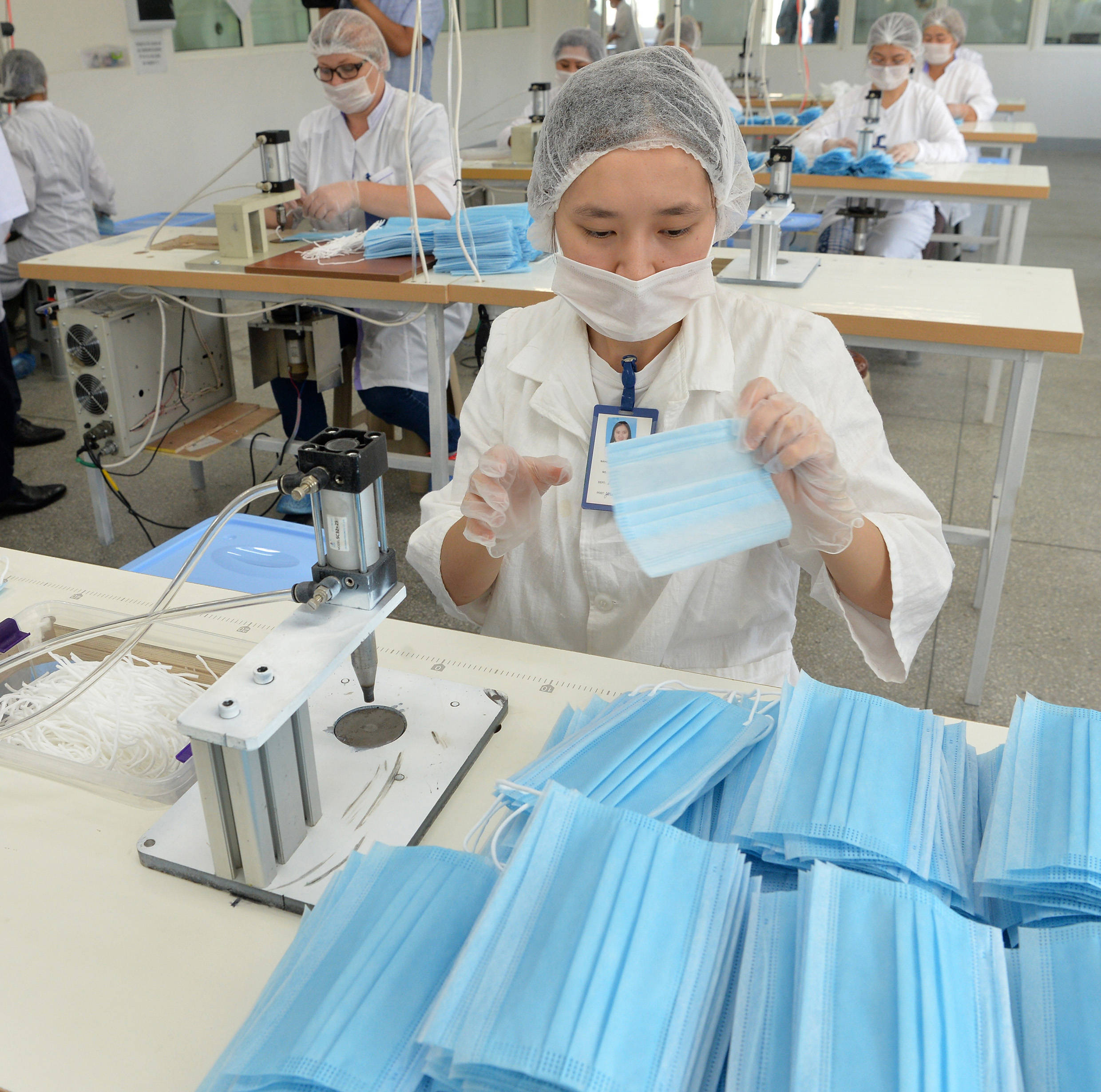 疫情|吉尔吉斯斯坦：疫情下的口罩生产