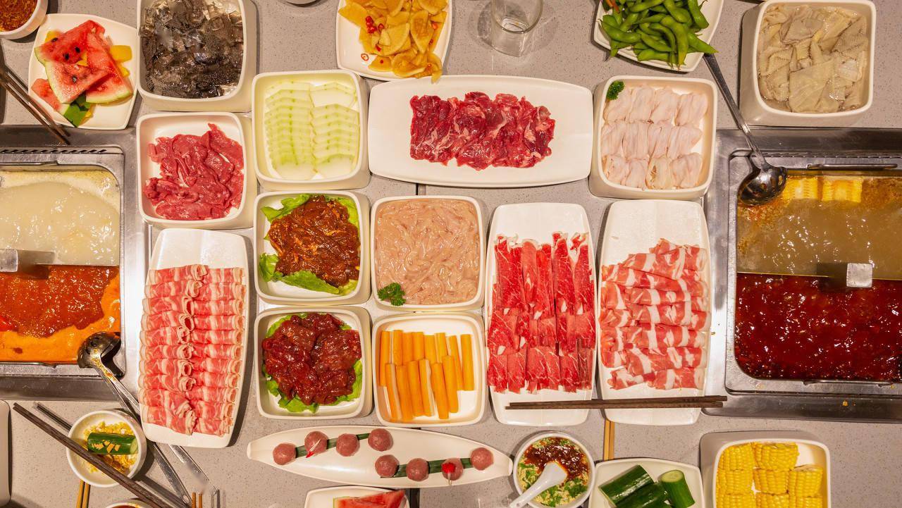 锅圈食汇“1年回本”遭质疑，撕开资本明星的隐秘角落