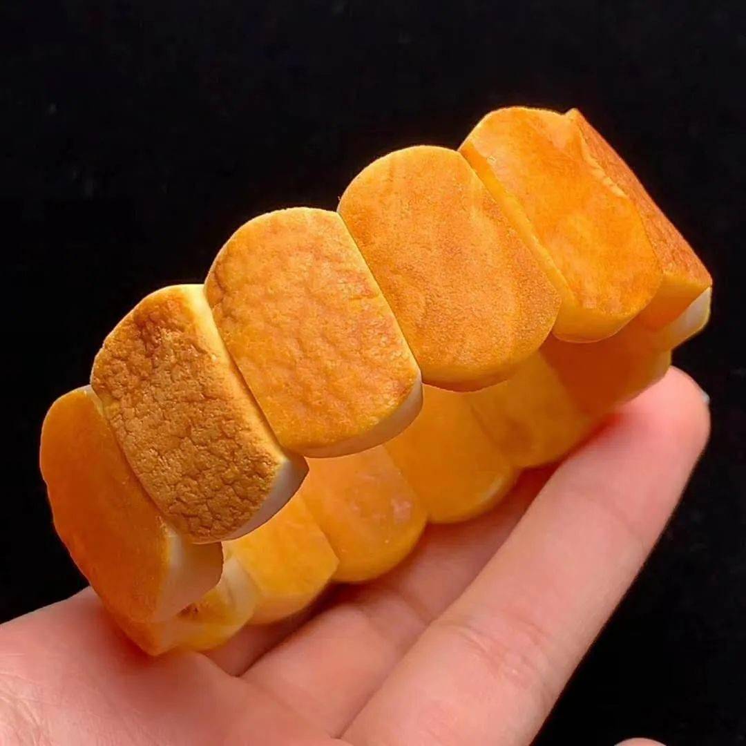 货源|呵呵你那也叫琥珀蜜蜡一手货源，15块克价的蜜蜡原石见过没？