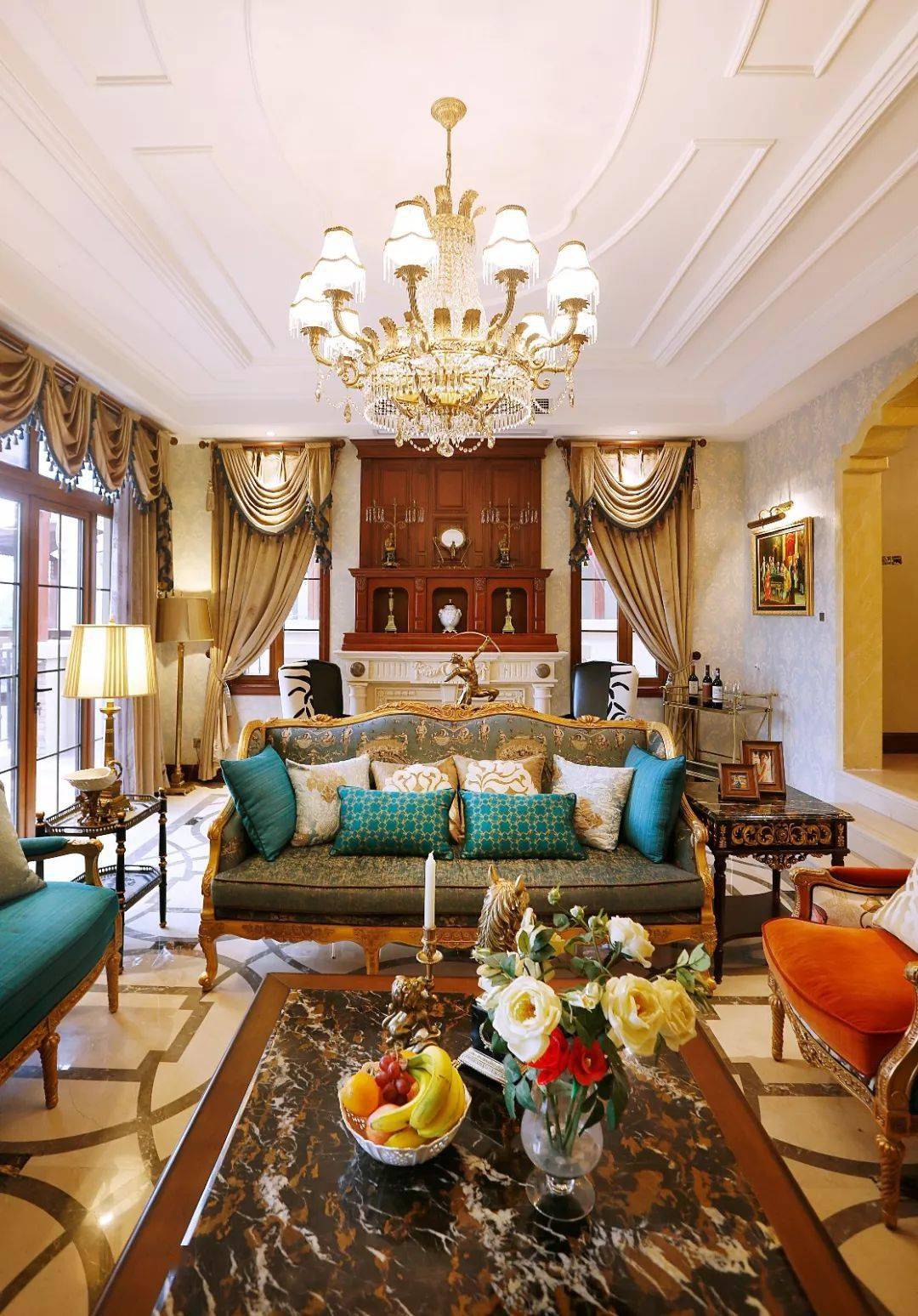 大气|336㎡欧式风大别墅 ，典雅又大气，时尚的潮流感一点也不俗气！