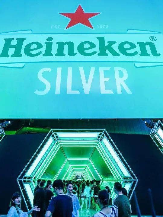 good|想要混好美妆圈?那就必须“文体两开花”!