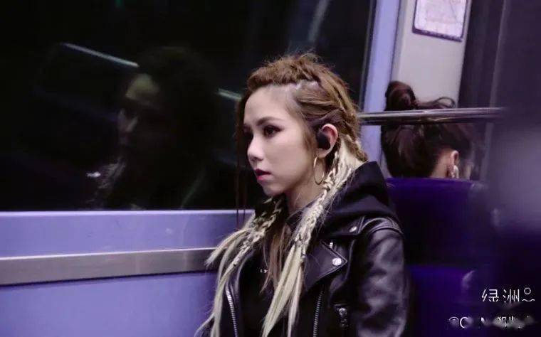 邓紫棋|39岁该是什么状态 扎脏辫打碟的郑希怡飒到没朋友