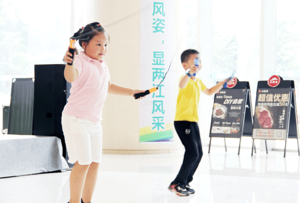 如何翻跟斗倒立 d6fddedda3af4918b2523f0b3b028e05.png