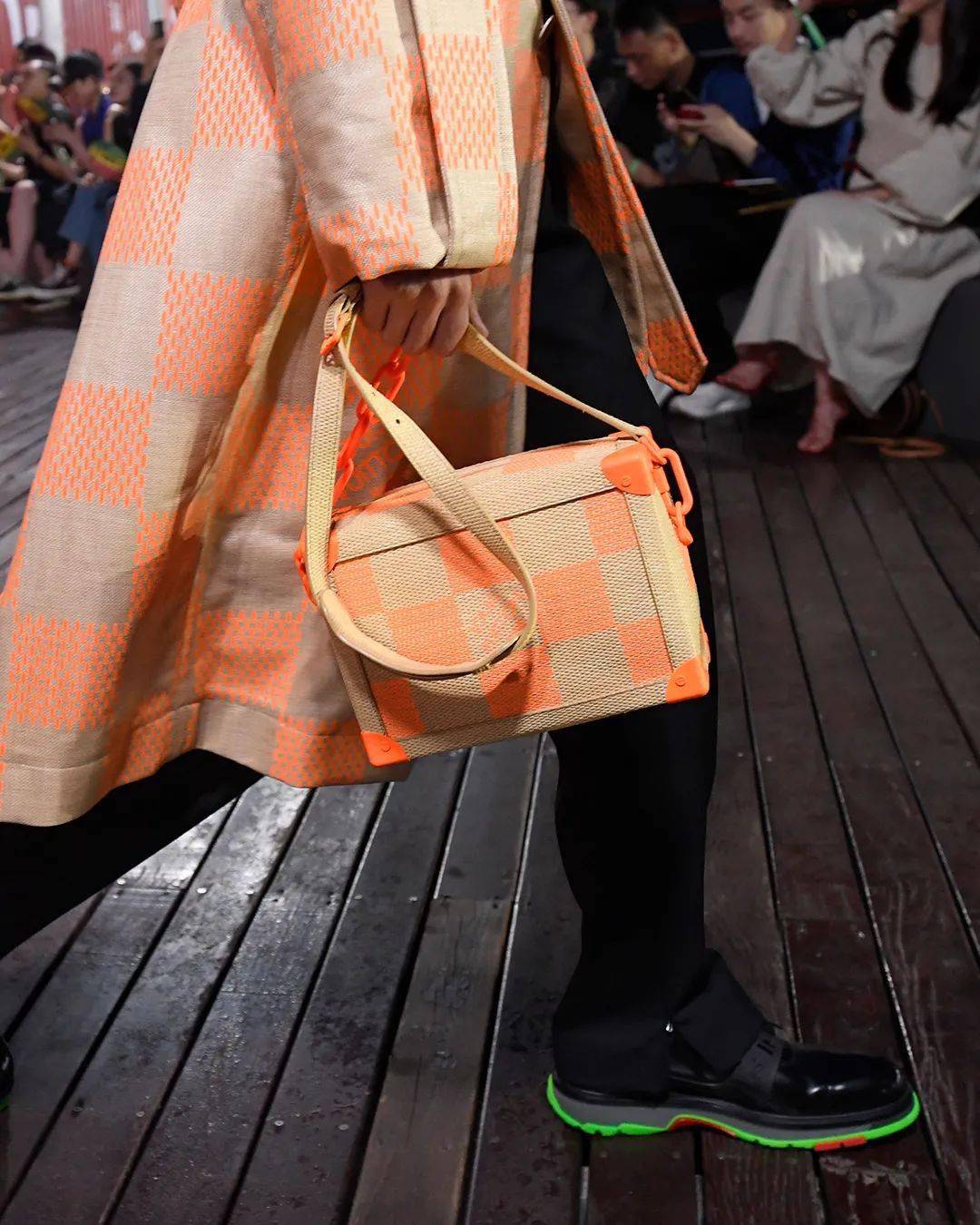 吴建豪|适逢 LV 男装大秀，吴建豪想要送你一份礼物