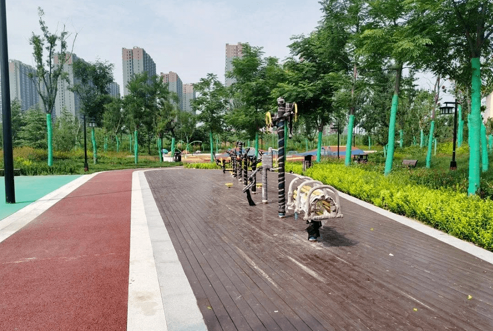 咸阳兴咸广场正式建成对外开放!