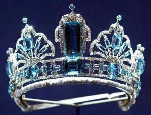 蓝宝石|海蓝宝石虽然美，但不值钱？其实人家一年身价翻N倍！真是比窦娥还怨.....