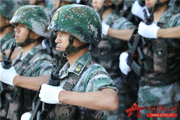 比赛|军歌嘹亮 强军有我！陆军第75集团军某旅举办主题合唱比赛