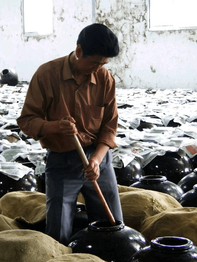 陈官|走进传统古村落 访福建屏南龙潭里，闽派红粬黄酒传统酿造技艺传承人陈官唱