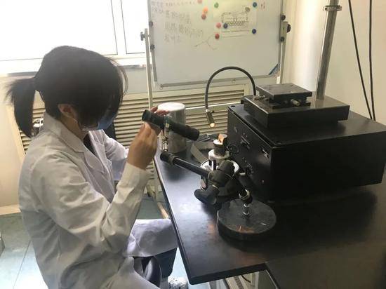 药物|人类首张！颠覆想象！我国学者拍到“药物击靶”显微镜照