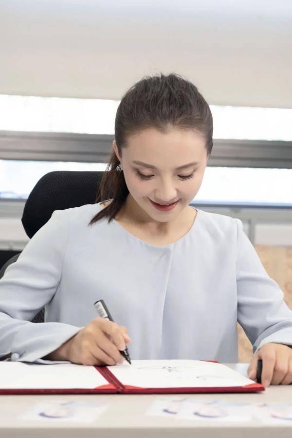 兰州|《枫叶红了》收视飘红，兰州姑娘戏红人更红