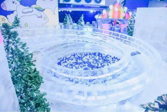 360度旋转滑梯,极速滑道,  雪滑道,儿童组合滑道 众多冰雪玩乐项目 让