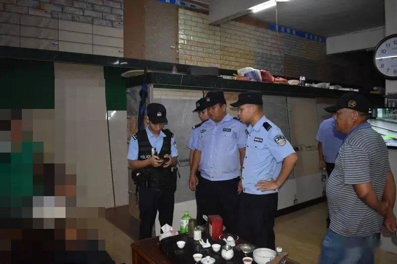 惠来这个村突击清理清查行动中抓获2名吸毒人员