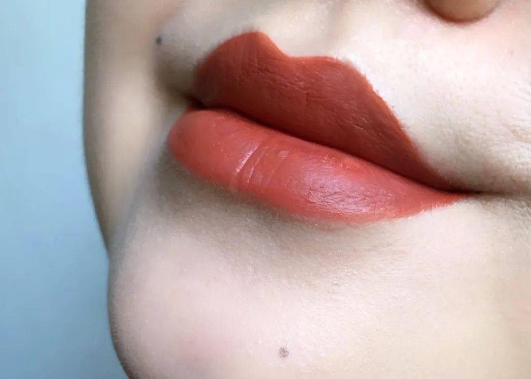 �Ŵ��У�����zhui���õ�ƽ�۲�ױ�ϼ�����˾���������