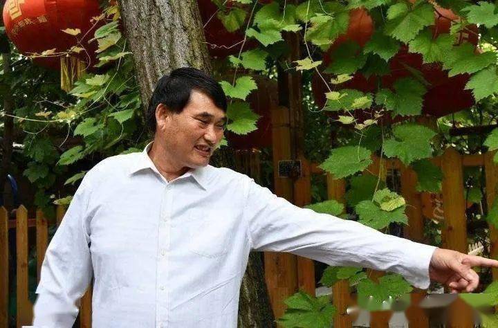 大衣哥家庭生活 5af6e59783534679a88d15cc4be75244.jpeg