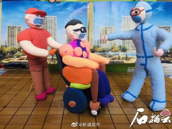 泥塑|惟妙惟肖！新疆10岁男孩捏泥塑 再现抗疫暖心场景
