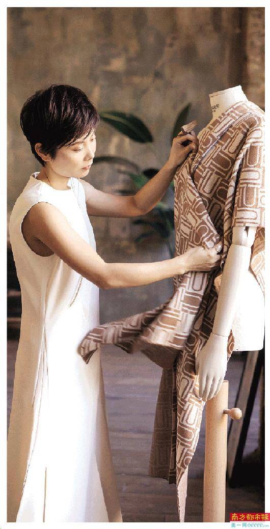 赵卉洲|曾为中国设计不被国际认可沮丧 将剪纸刺绣融入展示东方神韵