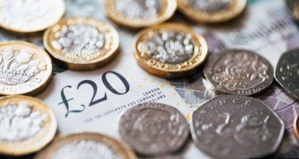 财政|英国债务超两万亿英镑 债务总额超过国内生产总值