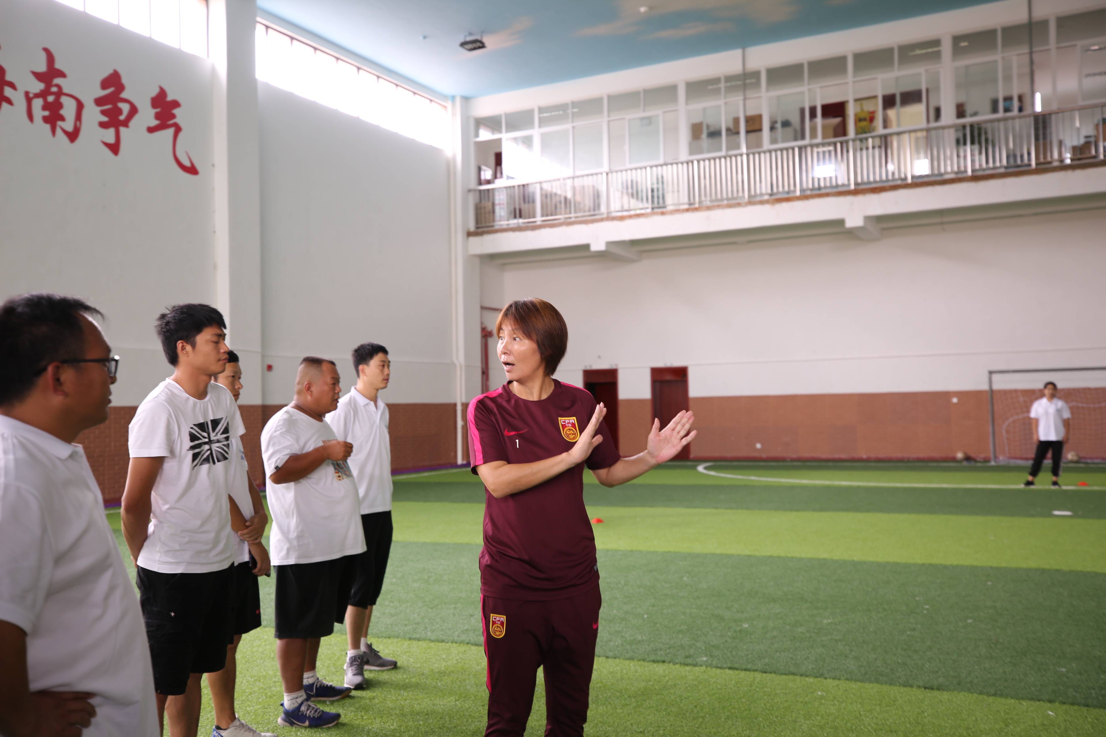 高红|高红，一直追风的“中国玫瑰”