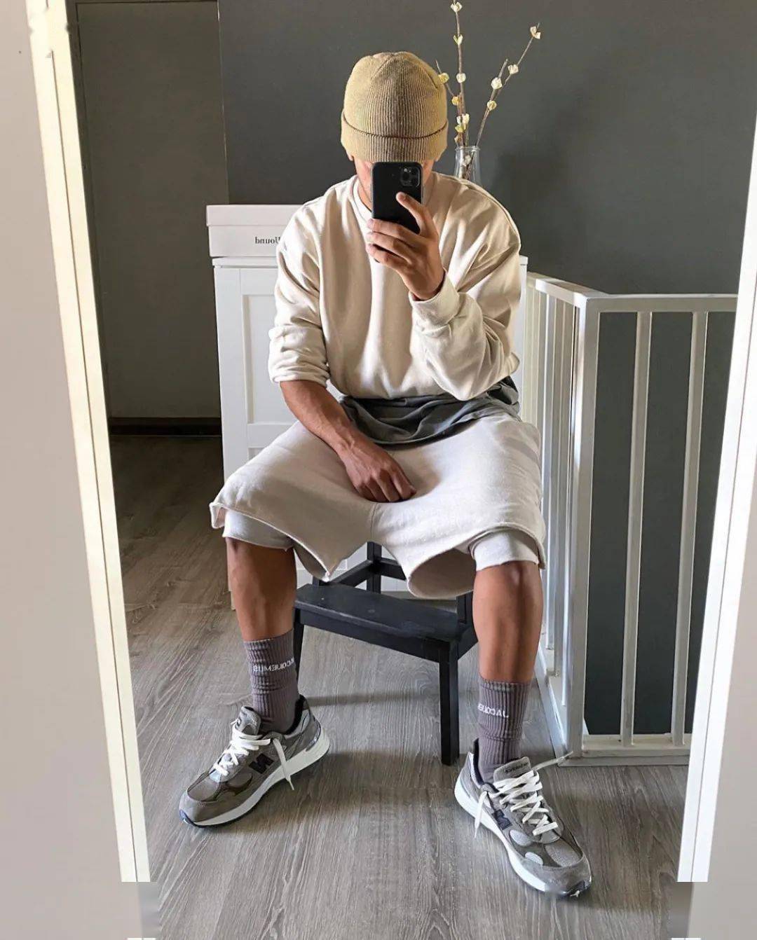 Via|看似「普通」，但 JJJJound x NB 992 的市场价为何被抬到这么高？