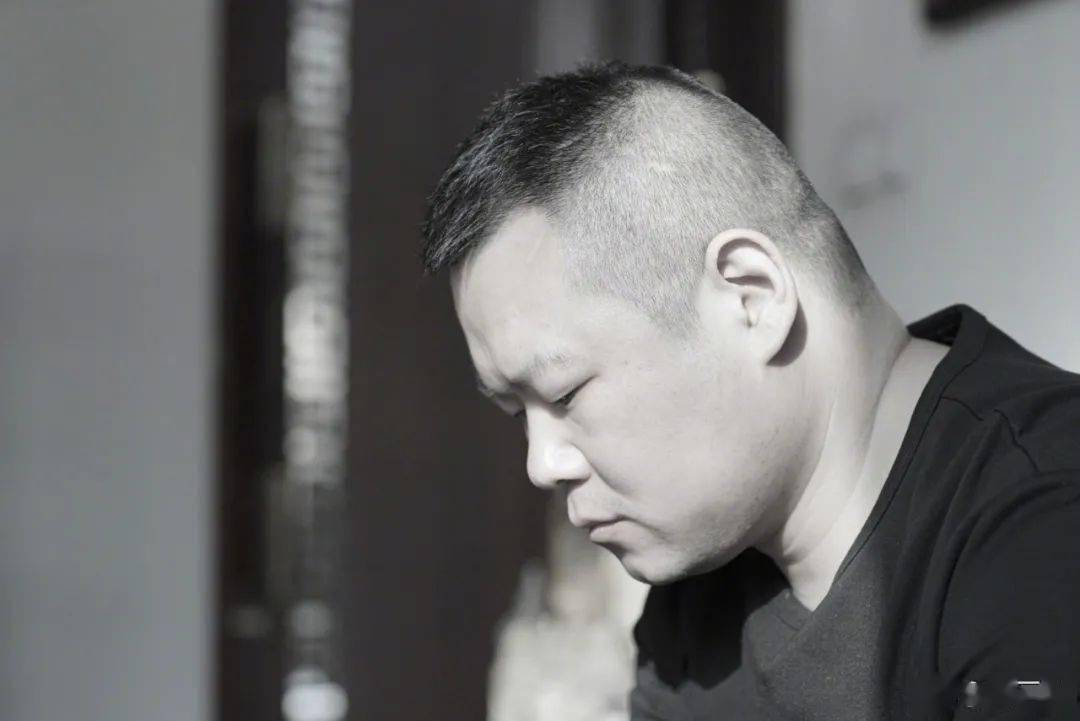 岳云鹏的两副面孔
