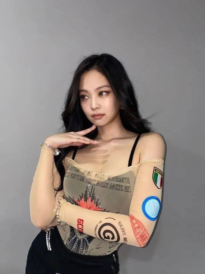 娃娃脸|Lisa、Jennie这些充满魅力的娃娃脸女生，到底是怎么化妆的？