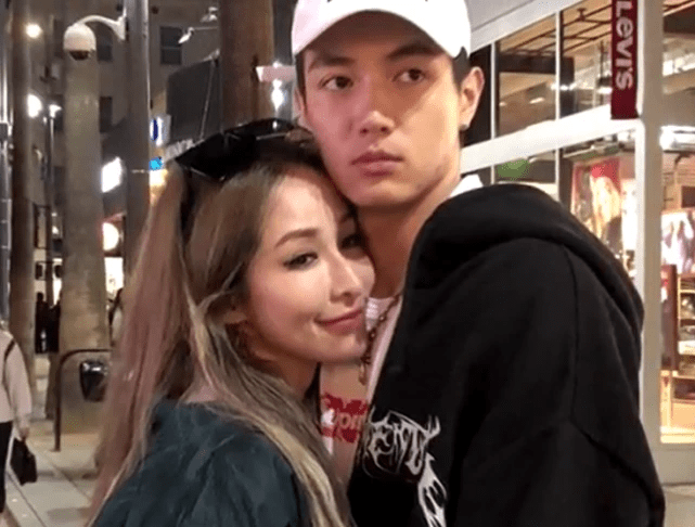 男友|萧亚轩41岁生日 男友送1047朵玫瑰寓意超甜蜜