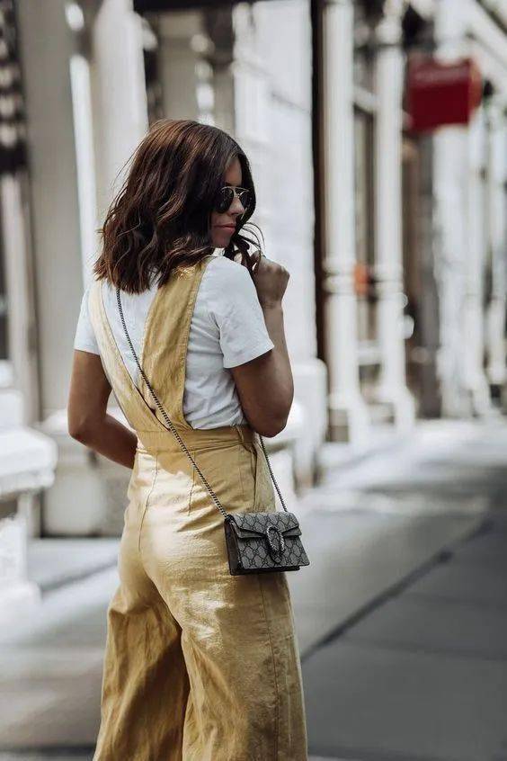 时尚杂志穿搭2020特效 f7d40e3c6b264eb08ef17c7c55180e3d.jpeg