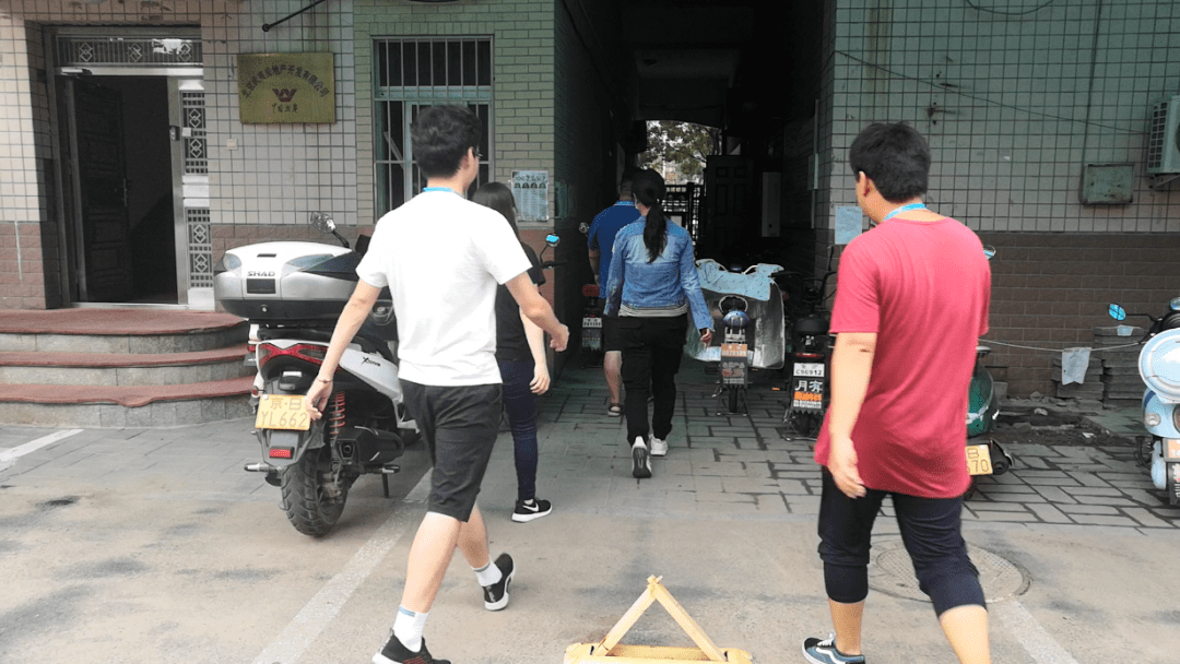 不想当人口普查员_人口普查员证件图片(2)