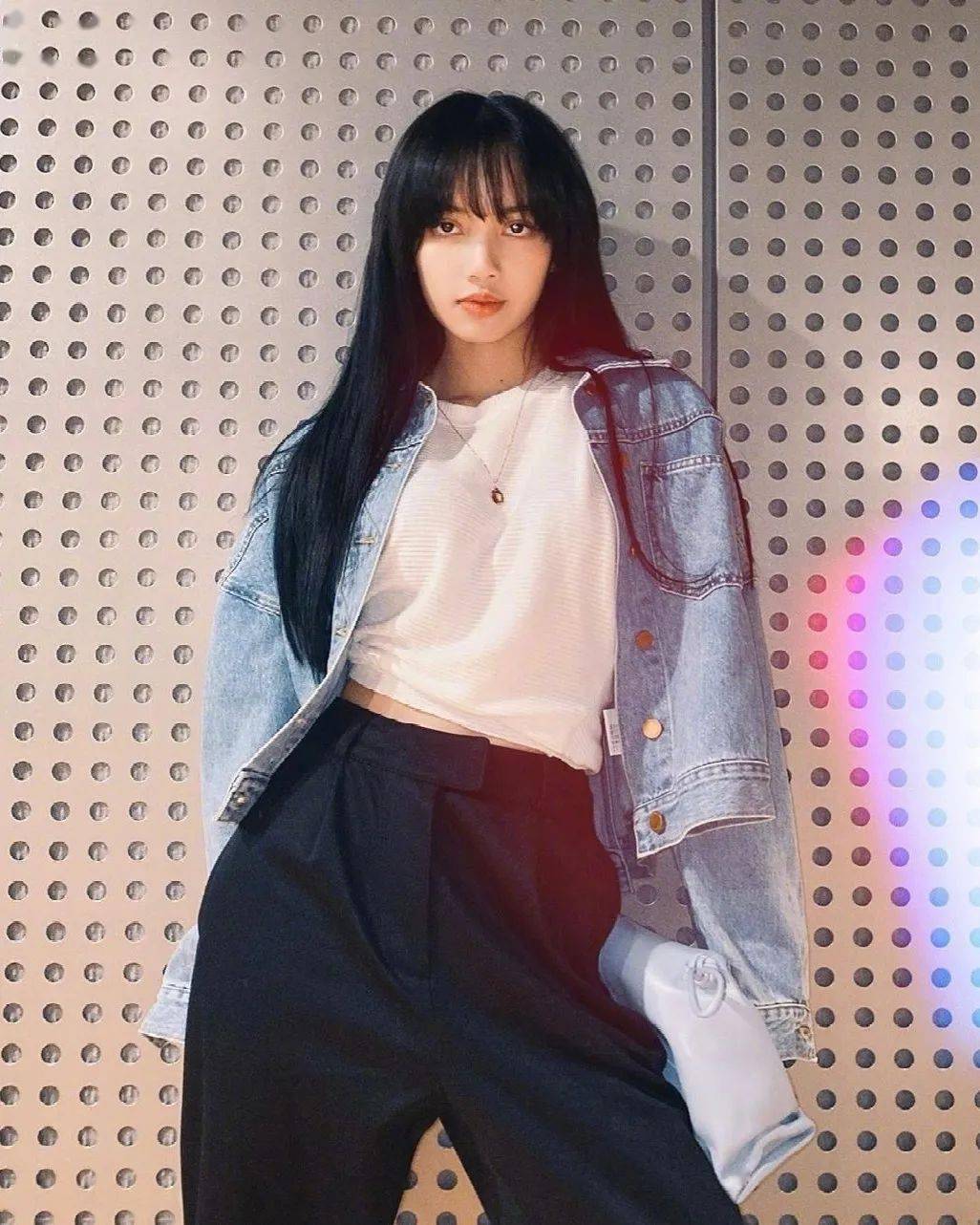 发型|火遍全网的“茶艺”发型太绝了！实用又显脸小，颜值秒加100分！