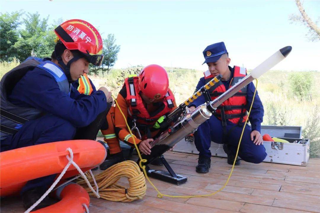 通过开展此次水域救援装备器材实地性能测试,进一步提高救援装备的