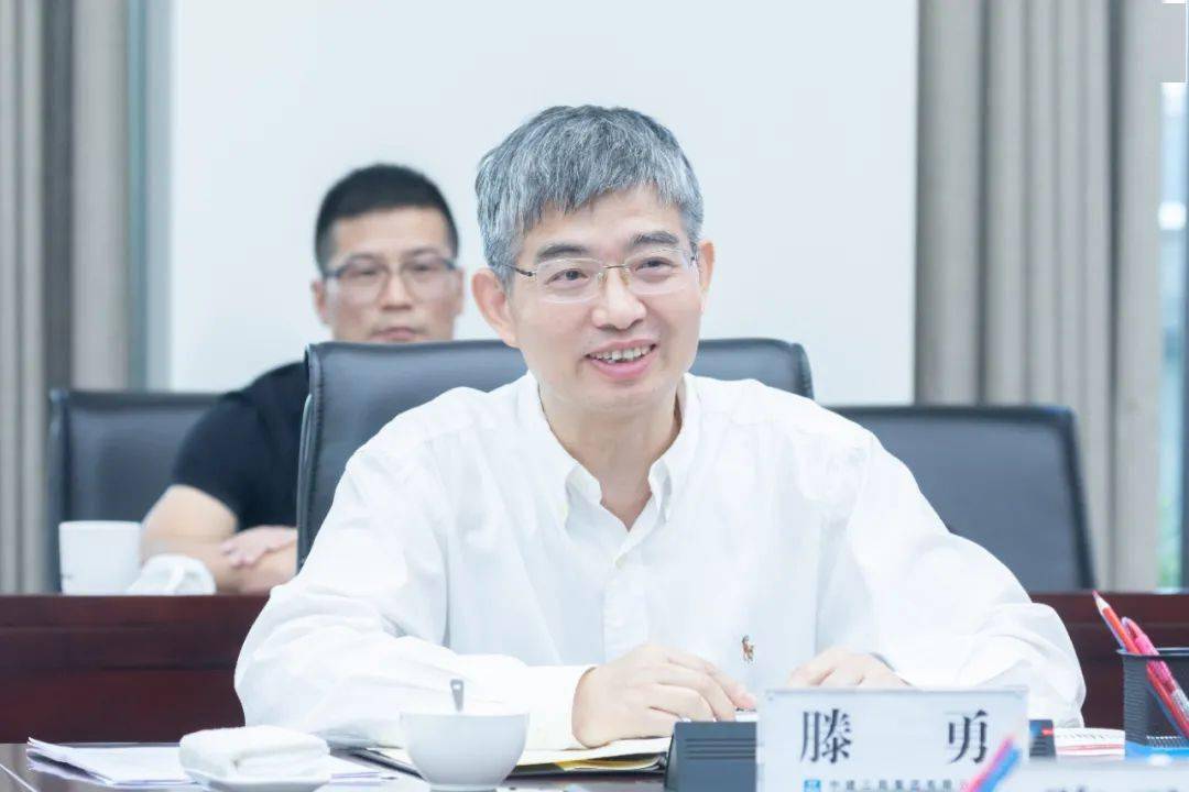 【聚焦】陈卫国会见杭州市政协副主席,江干区委书记滕勇_手机搜狐网
