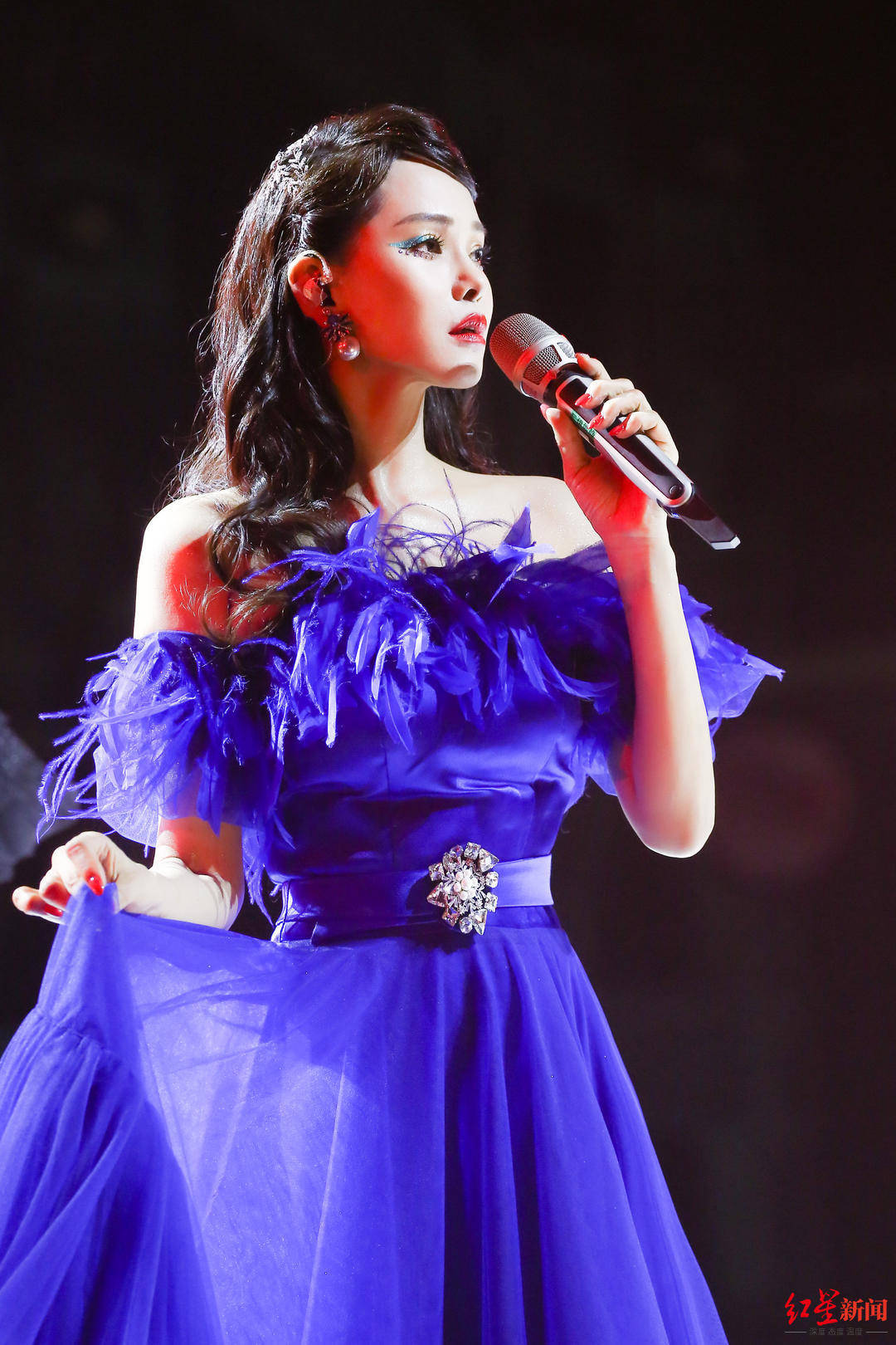 舞台|姐姐日记 ⑨|伊能静：我们亦母亦友也很棒