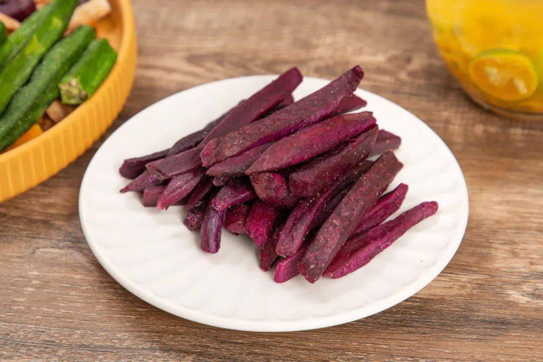 口感|12种口味征服你挑剔的味蕾！帮你扔掉垃圾食品！健康营养的综合果蔬脆