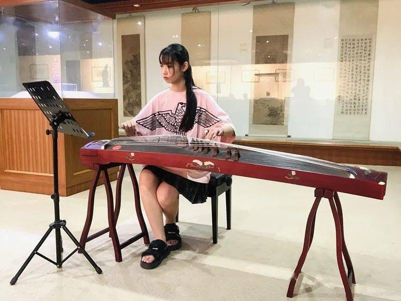 秦桑区古筝曲谱_古筝图片卡通