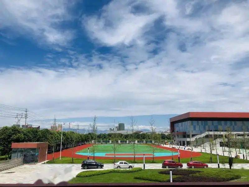 天府新区占全省经济总量多少_天府新区(2)