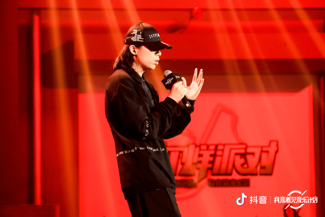 音乐|那些乐坛大佬到底是怎么出名的？