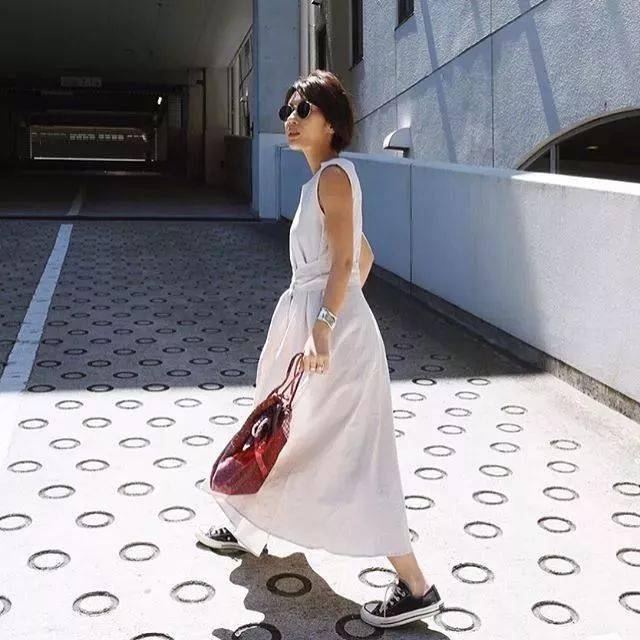 妈妈|日本这位孕妈妈的每日穿搭，让人眼前一亮，时髦有气质！