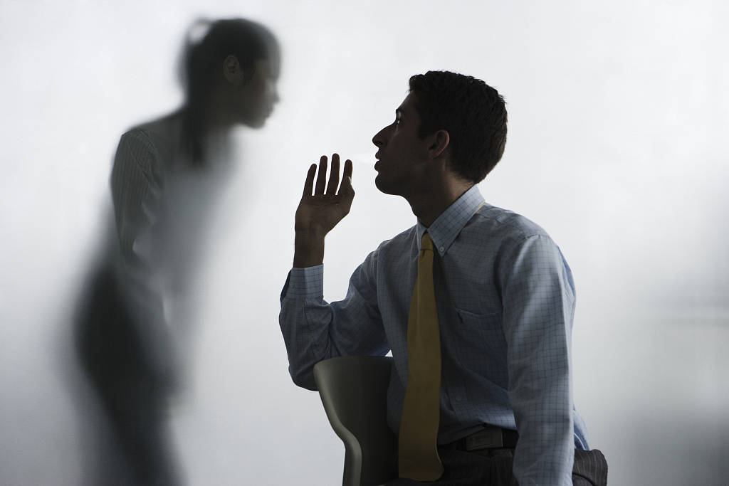 隐私|快看｜涉及违法收集与使用用户信息，轻松筹遭工信部点名通报