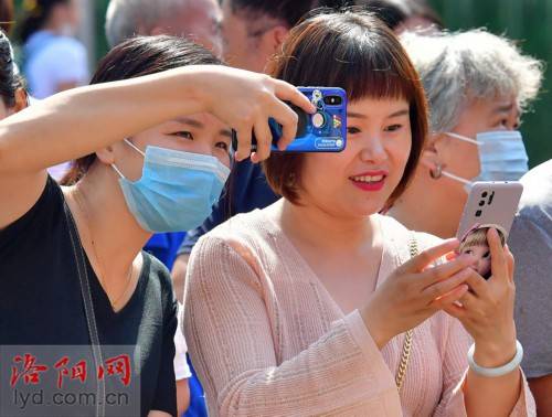 年级|“我是小学生啦”！今日，一年级萌娃入学初体验