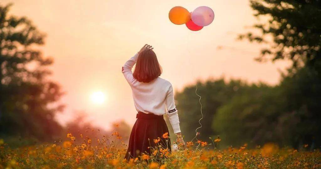 悠悠|那些深夜发的朋友圈，为什么又删掉了？