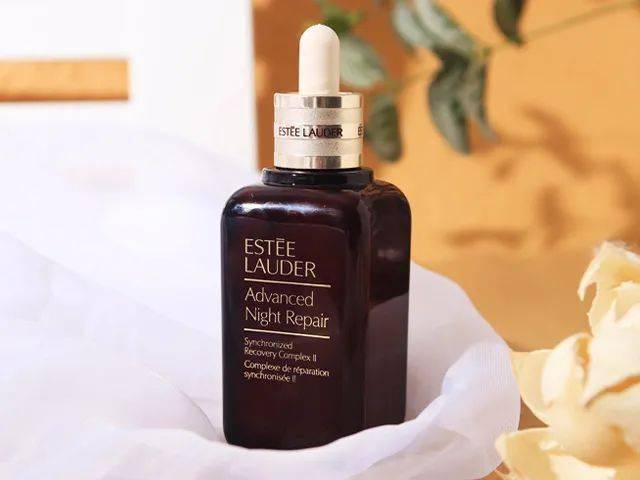 肌肤|超级团｜超低价的雅诗兰黛小棕瓶、倩碧黄油