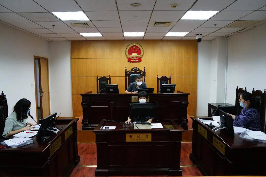 鞠婧祎|鞠婧祎诉上海一文化传媒公司、新浪等肖像侵权，金山法院开庭