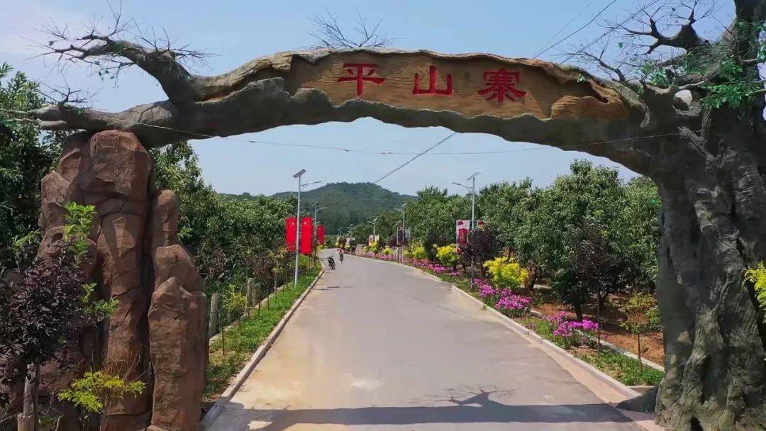 马兰村人口_新疆马兰村(2)