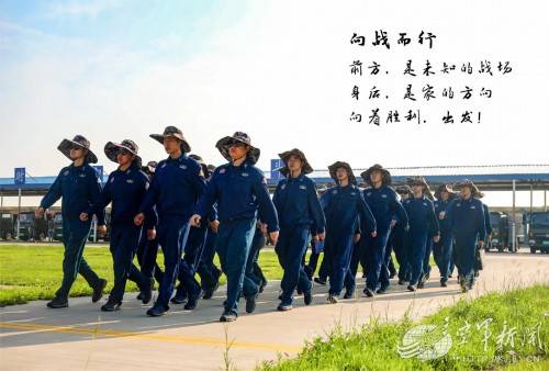 少年|你不用知道我是谁，我是航空机务兵