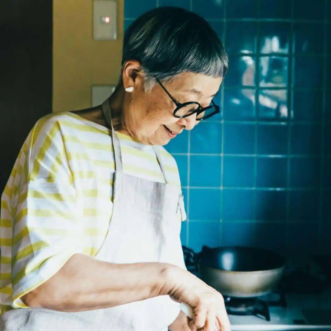 生活|73岁日本李子柒从时尚编辑变身乡村主妇，她把生活过成了宫崎骏的漫画