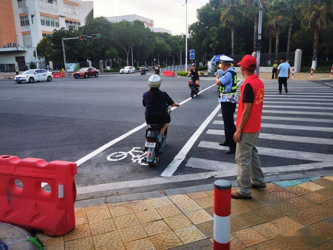 据了解,新马路与曾吴路口,洪钟大道与文勤路口,春光路与翔岳路口,翔岳