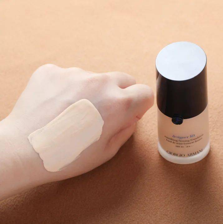 大牌|粉底越大牌越好用？测完这6款粉底之后我惊呆了！