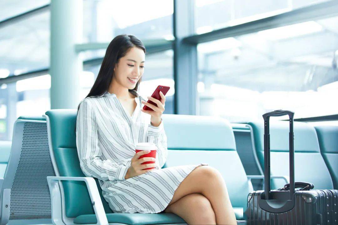 微博|腾讯微博宣布关停，新浪热搜炸了